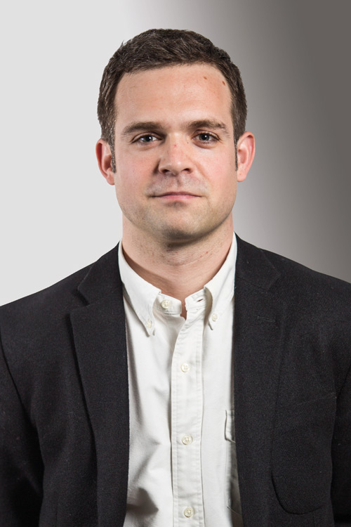 Please fill the source and the alt text